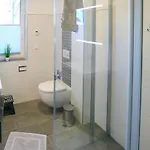 Appartement Awesome In With House Sea View *