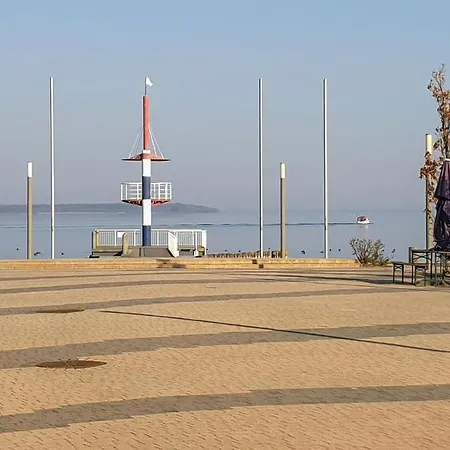 Awesome In With House Sea View Apartman Rechlin