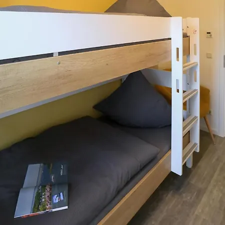 2 Bedroom Cozy In Lejlighed Rechlin