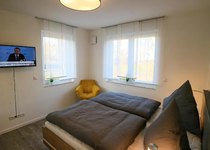 شقة 2 Bedroom Cozy In